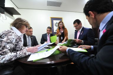 Projeto que institui campanha contra golpes financeiros em idosos está na pauta de reunião da Criai