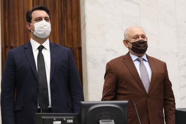 Assembleia realiza sessão de instalação da 3ª sessão legislativa com presença do governador Ratinho Junior