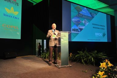 Diante da crise, presidente do BRDE destaca importância da abertura de novas linhas de financiamento