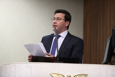 Ensino de espanhol pode se tornar obrigatório nas escolas públicas no Paraná
