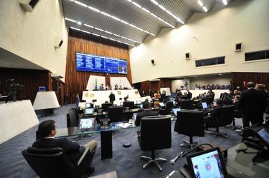 Deputados aprovam a reforma administrativa do Governo do Paraná