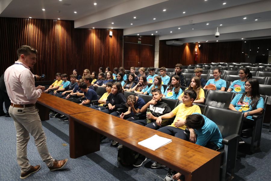 visita alunos 12042023