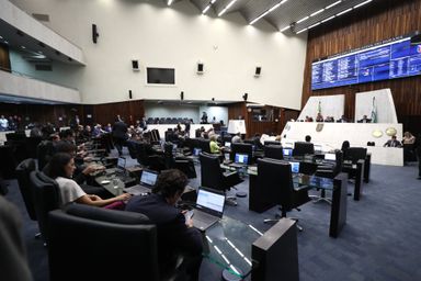 Deputados aprovam propostas voltadas aos profissionais da segurança pública