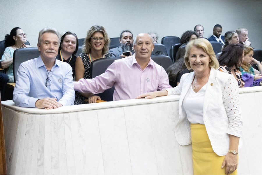 Huçulak Grupo Dignidade