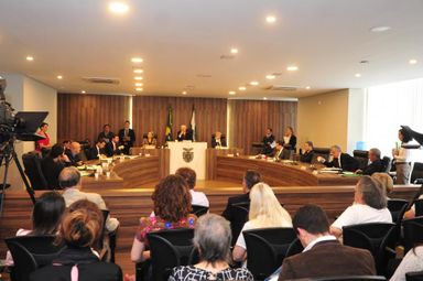 CCJ derruba emenda a projeto que cria bônus de desempenho para servidores estatutários do IPEM