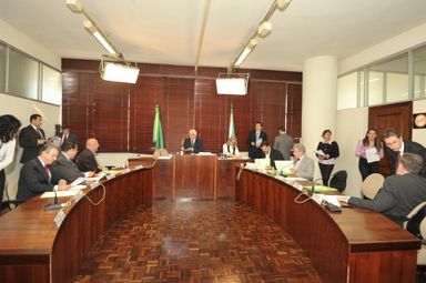 Comissão de Constituição e Justiça aprova cinco mensagens do Poder Executivo