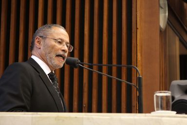 Líder sindical cobra mais responsabilidade dos bancos com a segurança de clientes e empregados