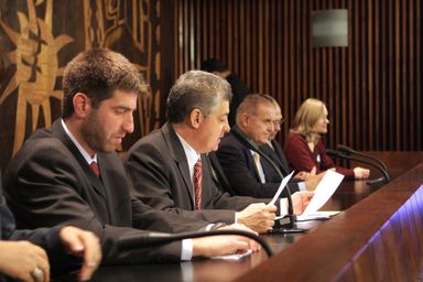 Audiência define comitê para acompanhar projeto de políticas de proteção aos autistas