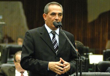 Deputados têm até a próxima sexta-feira (11) para encaminhar emendas ao Orçamento