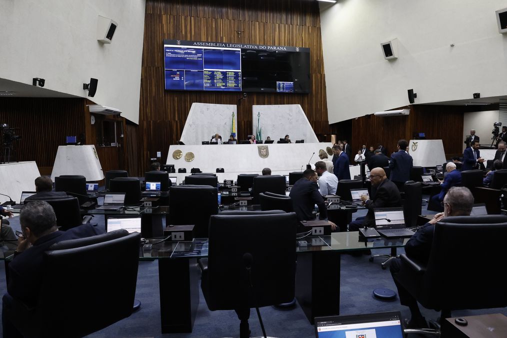 Assembleia aprova atividades práticas com máquinas e veículos para alunos de cursos técnicos