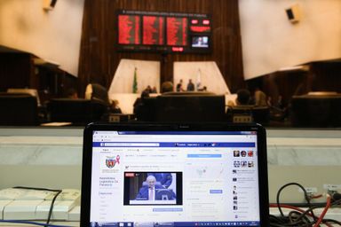 Assembleia passa a transmitir sessões ao vivo pelo Facebook e fortalece canais de comunicação