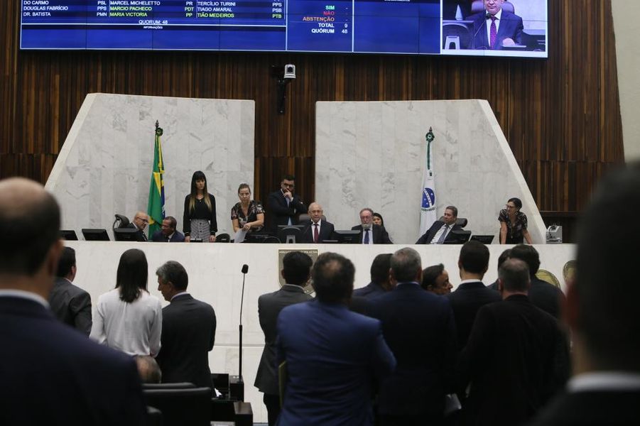 Sessão plenária do dia 18 de março