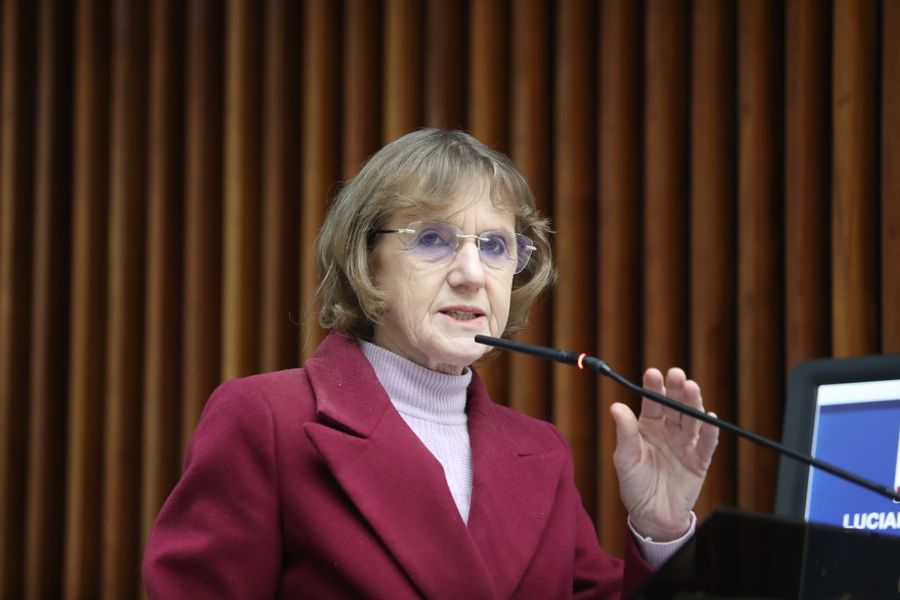 Luciana VA