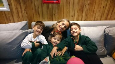 Mães contam como conciliam a rotina de trabalho e a convivência com os filhos
