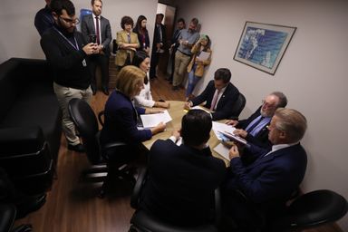Comissão de Saúde Pública debate e aprova requerimentos em reunião nesta segunda-feira (10)