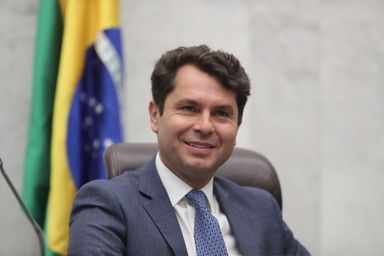 Projeto de lei reconhece atuação de APMF na comunidade escolar