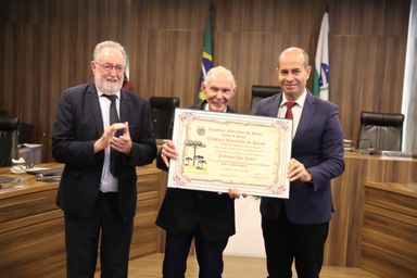 Arqueólogo Igor Chmyz é o mais novo Cidadão Benemérito do Paraná
