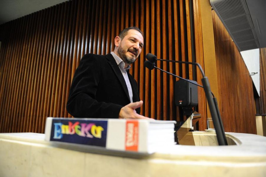 Professor Marlus Geronasso.