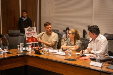 Deputado Goura (PDT) defende manutenção e aperfeiçoamento de políticas públicas que garantam a integração da população de migrantes no Paraná