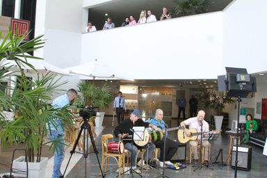 Raffinando o Sete leva Música Popular Brasileira ao Poder Legislativo no projeto "Comunicação & Arte na Alep"