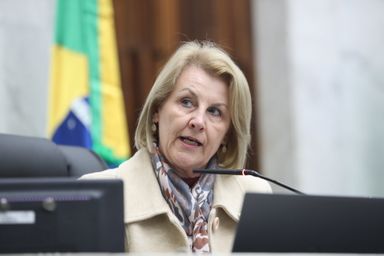 Deputada Márcia Huçulak (PSD) chama população para vacinação “extra-muros”