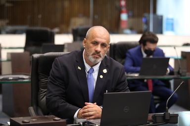Soldado Fruet conclui mandato representando o funcionalismo paranaense