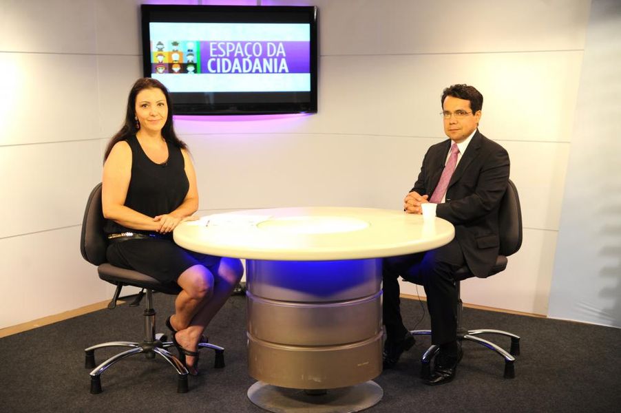 Procurador eleitoral Alessandro José Fernandes participa da gravação do programa “Espaço da Cidadania”