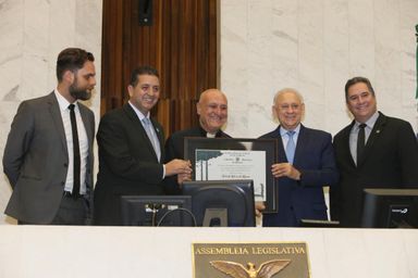 Monsenhor Joseph Bernard Agius, novo Cidadão Honorário do Paraná