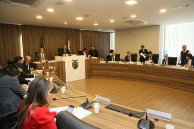 Proposta que muda carreira de agente da Receita deve ser analisada na CCJ