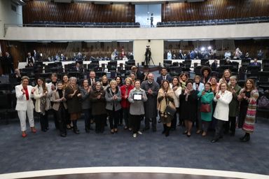 Assembleia comemora o Jubileu de Ouro do Curso de Enfermagem da UFPR