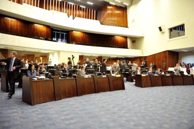Legislativo aprova projeto que garante recursos para obras em estádio da Copa