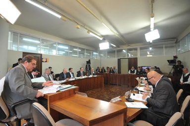 CCJ adia mais uma vez votação de projeto alterando lei que trata da remuneração dos procuradores do Estado