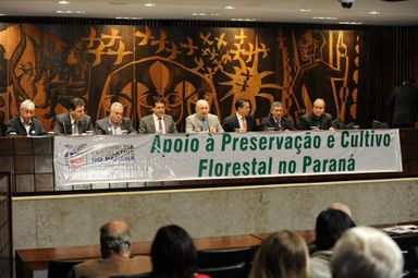 Bloco Agropecuário recebe relatório com diretrizes sobre o Plano Estadual de Cultivo Florestal