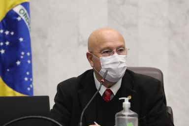 Estamos em luto pelas 30 mil vidas perdidas para a Covid no Paraná, afirma Romanelli