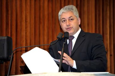 Deputados aprovam relatórios finais das CPIs