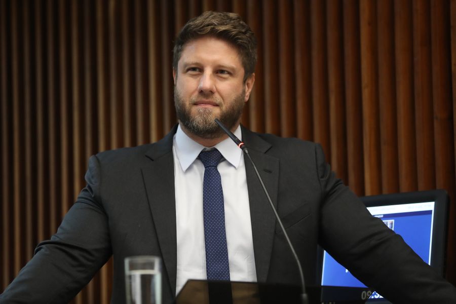 pacote executivo oposição
