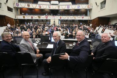 Os 190 anos da chegada dos alemães ao Paraná são celebrados com dança e música na Assembleia Legislativa