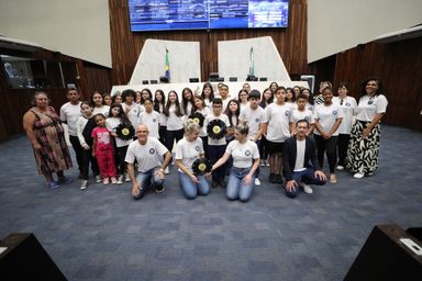 Alunos visitam a Assembleia Legislativa nessa terça-feira (21)