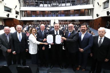 Dia Mundial da Saúde é celebrado na Assembleia com carta de melhorias ao SUS