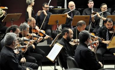 Deputados Goura e Tercilio Turini homenageiam Sinfônica da UEL pelos 40 anos de boa música