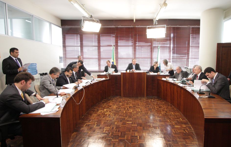 reunião ccj