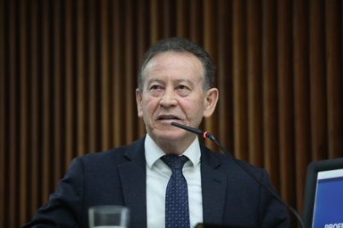Deputado Professor Lemos (PT) aponta defasagem salarial e cobra do Poder Executivo respeito à legislação federal do magistério