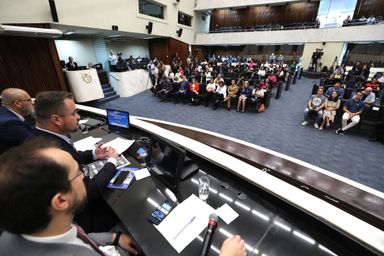 Assembleia realiza o primeiro Simpósio Paranaense de Transtorno do Déficit de Atenção com Hiperatividade (TDAH)