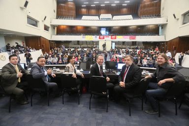Parlamentares reforçam necessidade de manutenção, aperfeiçoamento e ampliação do Fundeb