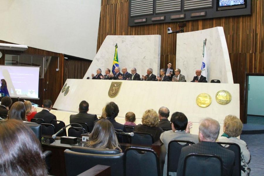 Sessão Solene Honraria de Mérito dos Trabalhadores em Comemoração ao Dia Internacional do Trabalho 1