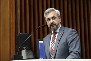 "Conquista histórica para Guarapuava", diz deputado Fabio Oliveira (Novo) sobre nova sede do Colégio Alba Keinert
