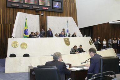 Atuação de geógrafo como responsável técnico ambiental é aprovada na Alep