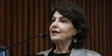 Deputada Cristina Silvestri (PP) apresenta projeto de lei para incentivar a equoterapia no Paraná