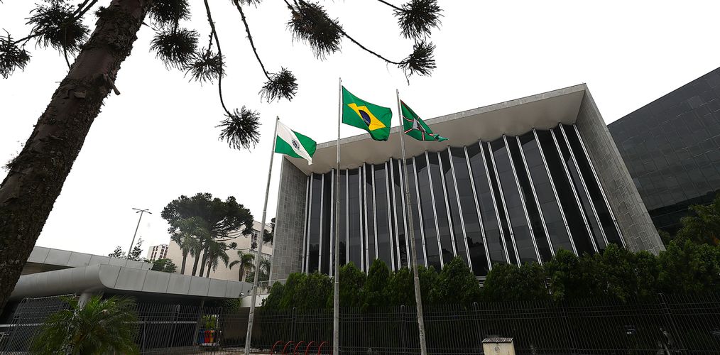 Assembleia Legislativa recebe apresentação das metas fiscais do Paraná referentes ao 2º quadrimestre de 2026