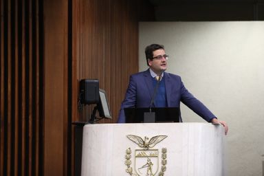 Proposta veda utilização da linguagem neutra na administração estadual